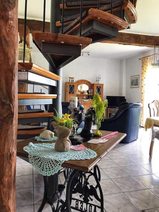 Obergeschosswohnung Mit Ausblick 멕헤르니흐 외부 사진